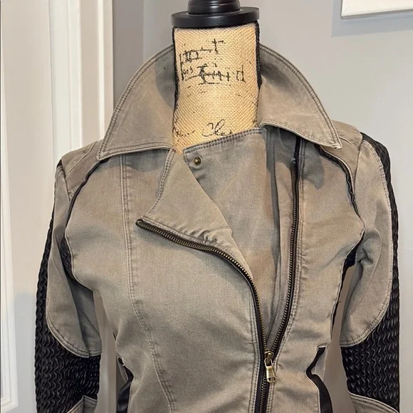 Blank NYC Olive Grey and Black Moto Jacket with Fitted Silhouette - Picture 13 of 16